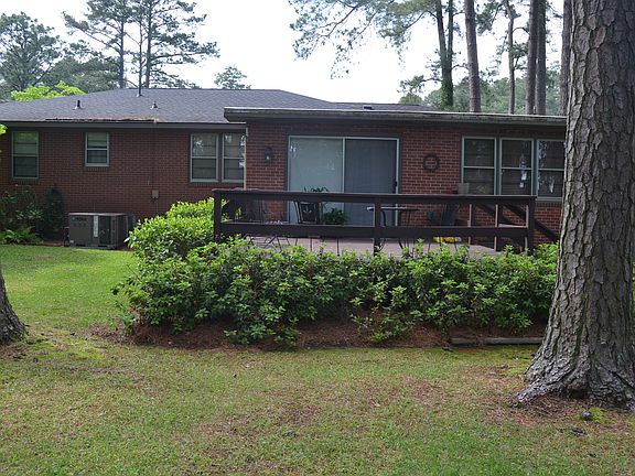 2nd image of 913 Cedarbrook Dr