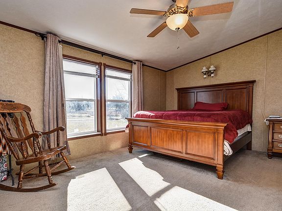 470 E Mt. Vernon St-40