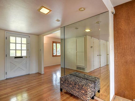 4th image of 2340 Gila Way