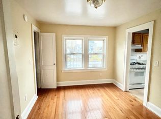 15 Lawn Ave #8, New Rochelle, NY 10801