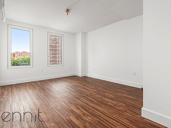 4th image of 26-30 4th St #805A