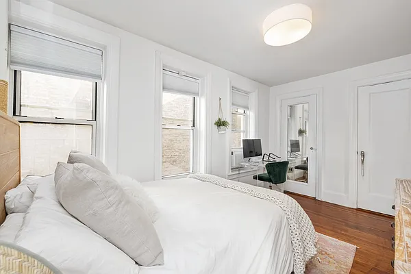 Rented by Avi Nash Associates | media 5