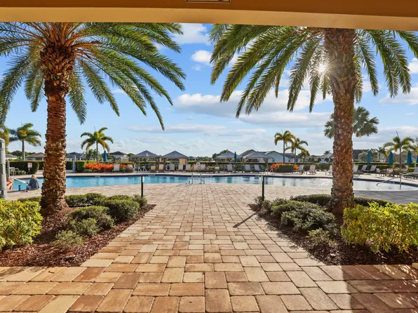 786 SE COURANCES Drive, Port St Lucie, FL 34984
