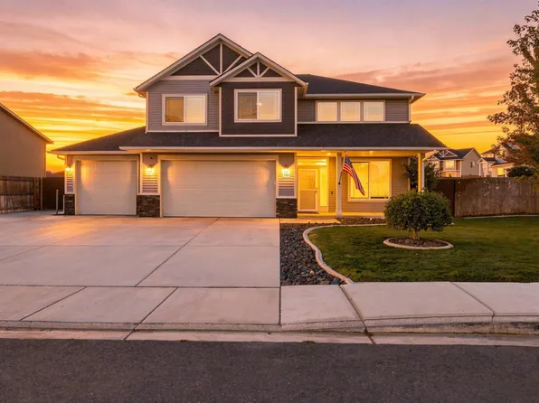 5902 Nauvoo Ln, Pasco, WA 99301