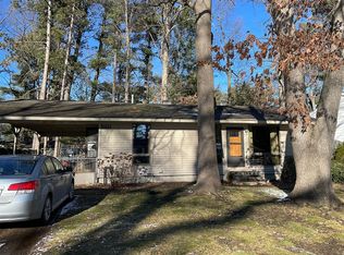 1719 Indian Woods Dr, Traverse City, MI 49686