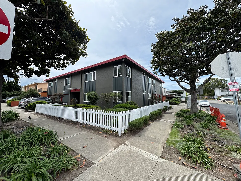 1343 Liberty St #5