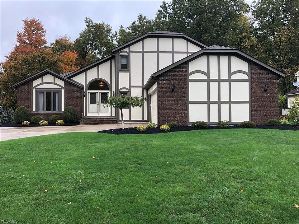 1st image of 21236 Montclare Blvd