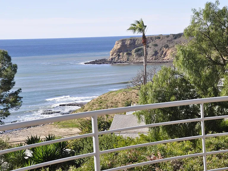 92 Yacht Harbor Dr — Photo 5