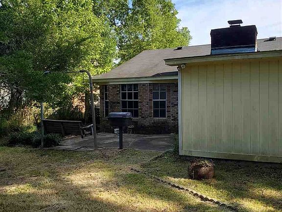 3rd image of 4518 Ironwood Ln