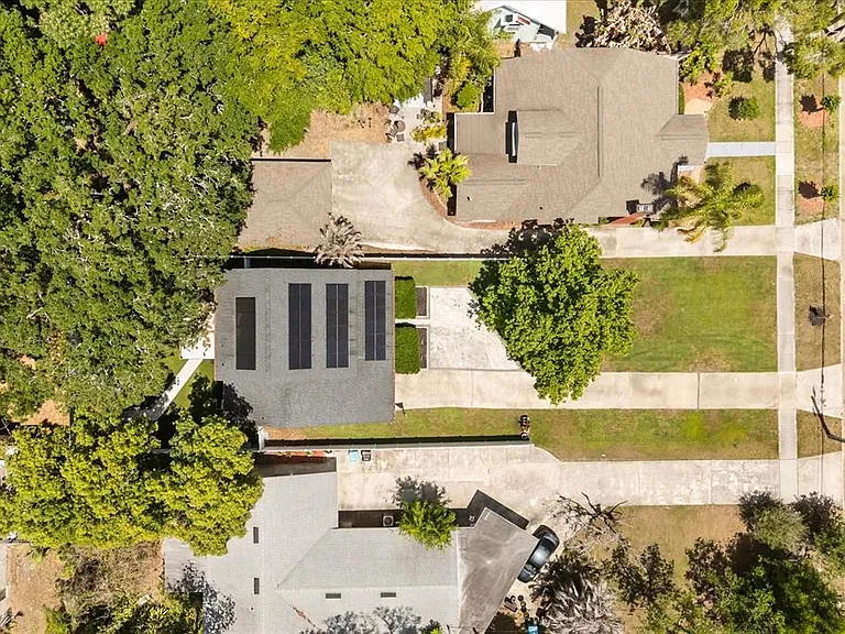 742 N Westmoreland Dr — Photo 38
