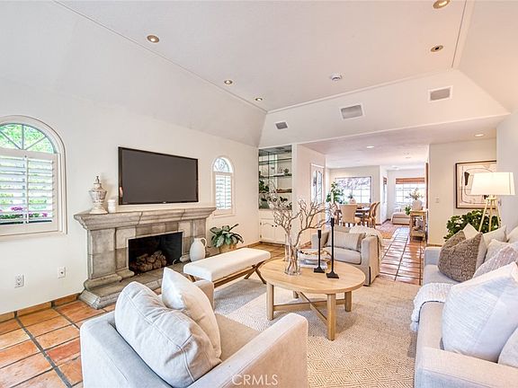 2nd image of 29305 Rue Fleurie