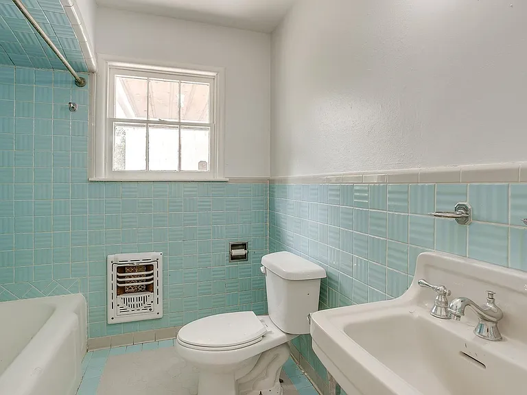 3557 Suffolk Dr — Photo 14
