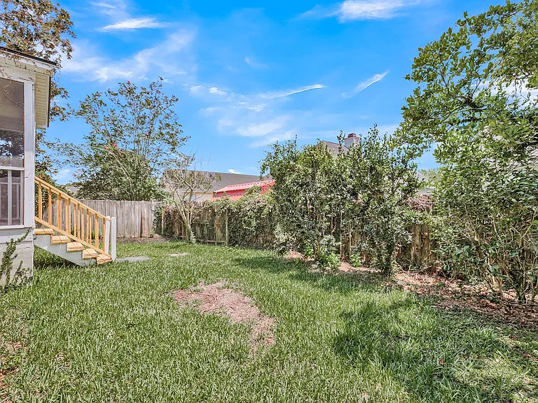 479 Cessna Ave — Photo 34