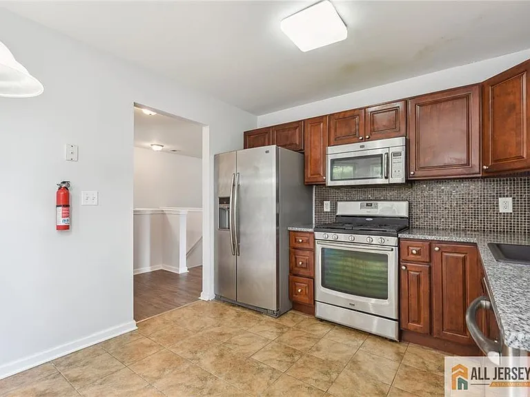 2602 Cypress Ln — Photo 12