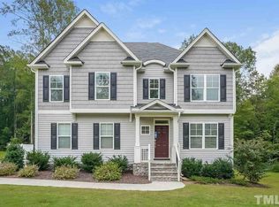 20 Banbury Rd W, Zebulon, NC 27597