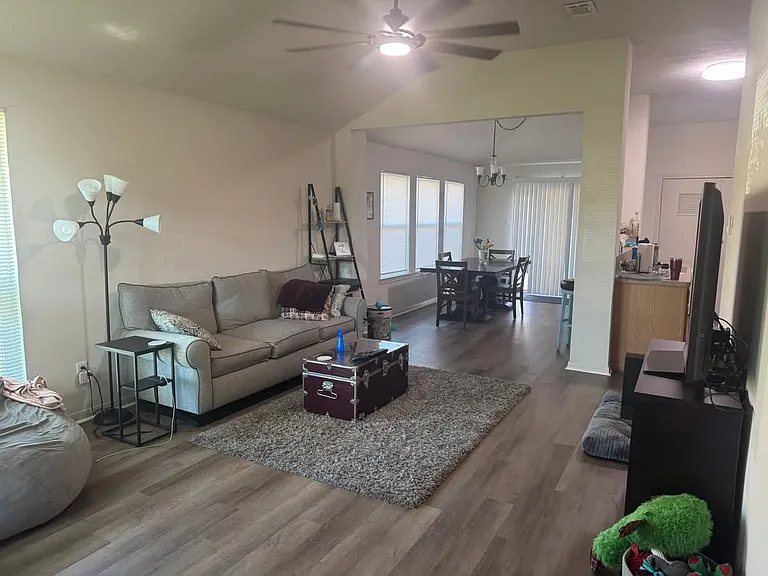 606 Harvest Dr — Photo 9