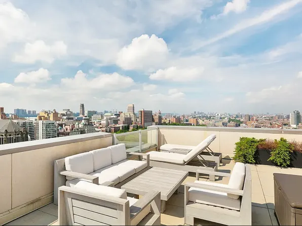 321 West 110th Street image 5 of 12