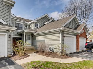 1957 Stillwater Rd, Arlington Heights, IL 60004