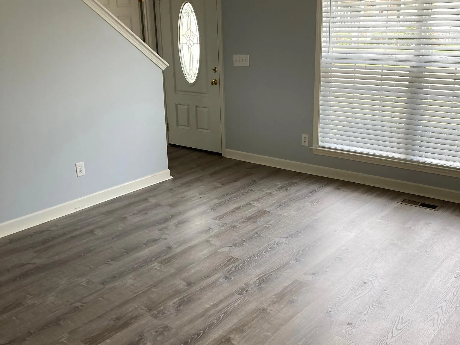3 bed, 1444 sqft, $2,195 — Photo 3