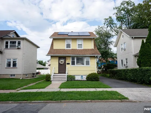 340 Simons Ave, Hackensack, NJ 07601