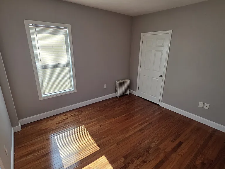 1176 Hyde Park Ave — Photo 2