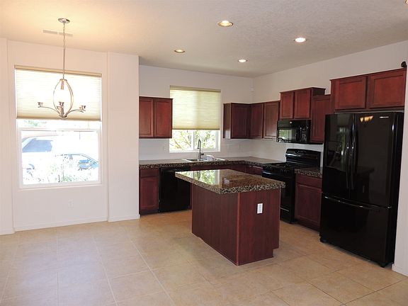 2nd image of 77 Calle Agua Clara