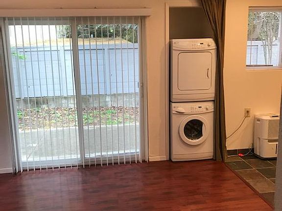 5th image of 1619 Merced St APT B