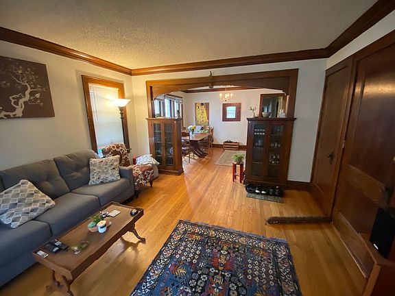 3rd image of 1696 Hague Ave APT 2