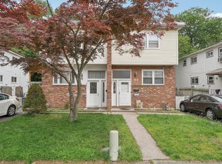 46 Lonergan Dr, Suffern, NY 10901