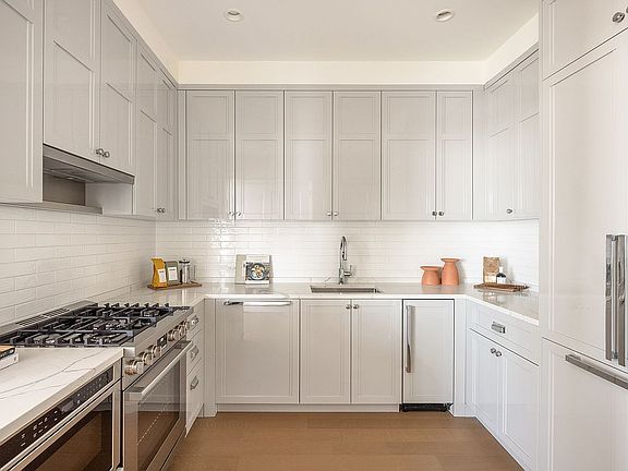 4th image of 100 Claremont Ave APT 37C