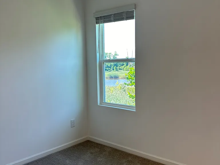 1317 Creekfront Dr — Photo 18