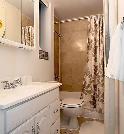 2nd image of 438 W 45th St APT 1R