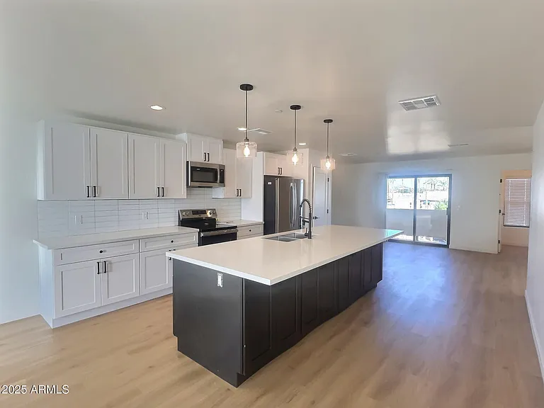 2502 E Paradise Ln #2 — Photo 6