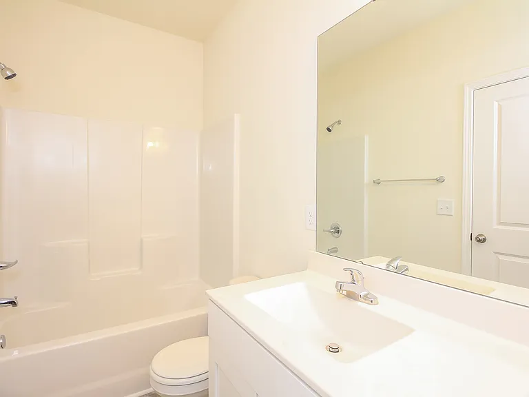 1537 Corbett St — Photo 14