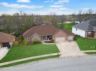 402 Redwing Dr, Ashland, MO 65010