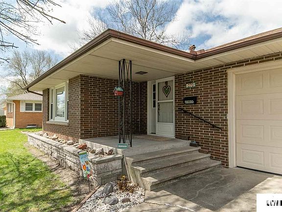 3rd image of 270 Southgate Dr