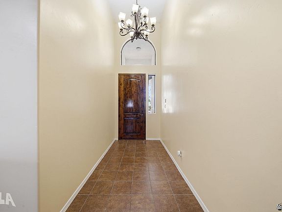 4th image of 4426 W 12th Ln