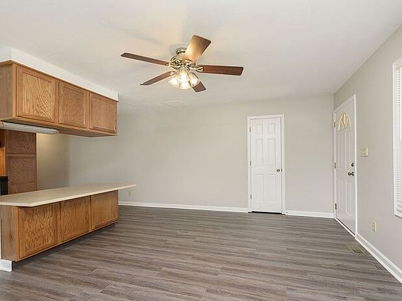 5th image of 5603 Winthrop Ave