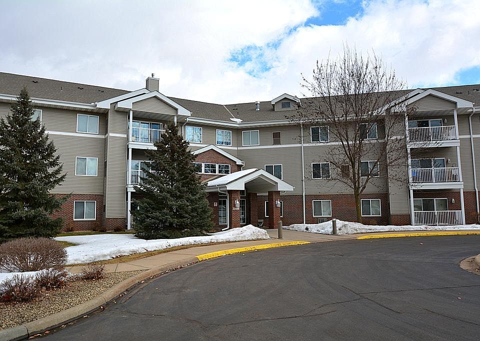1st image of 15400 Chippendale Ave #212