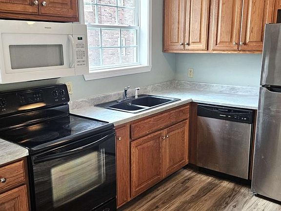 5th image of 860 Northside Dr E #B
