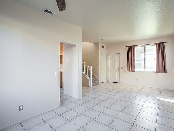 5th image of 15660 Gulfstream Ave