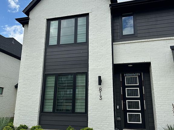 2nd image of 813 Crystal Oak Ln