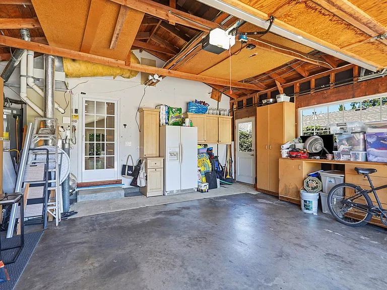 260 Chateau Dr — Photo 30