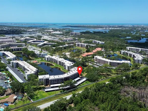 6190 80th St N Unit 102, Saint Petersburg, FL 33709