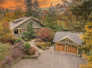 9 Harkness Rd, Pelham, MA 01002