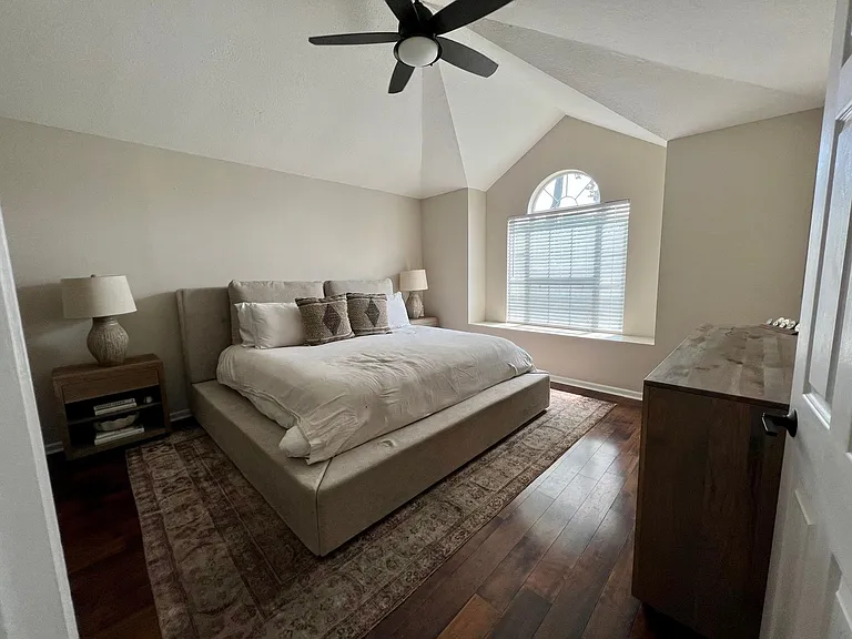 12369 Burgess Hill Dr — Photo 10