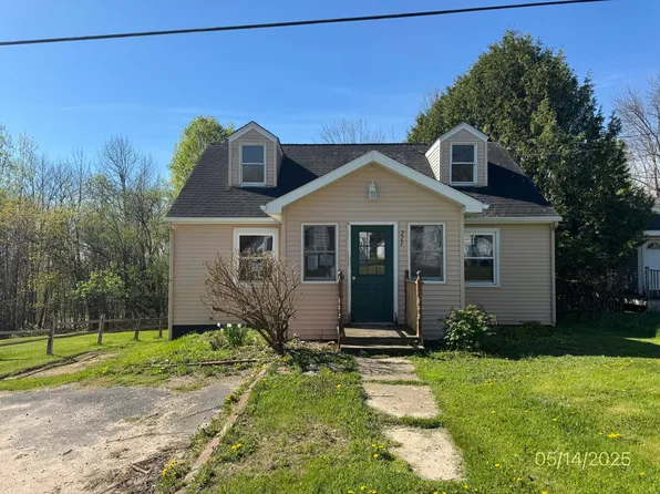 217 Smith St, Dannemora, NY 12929
