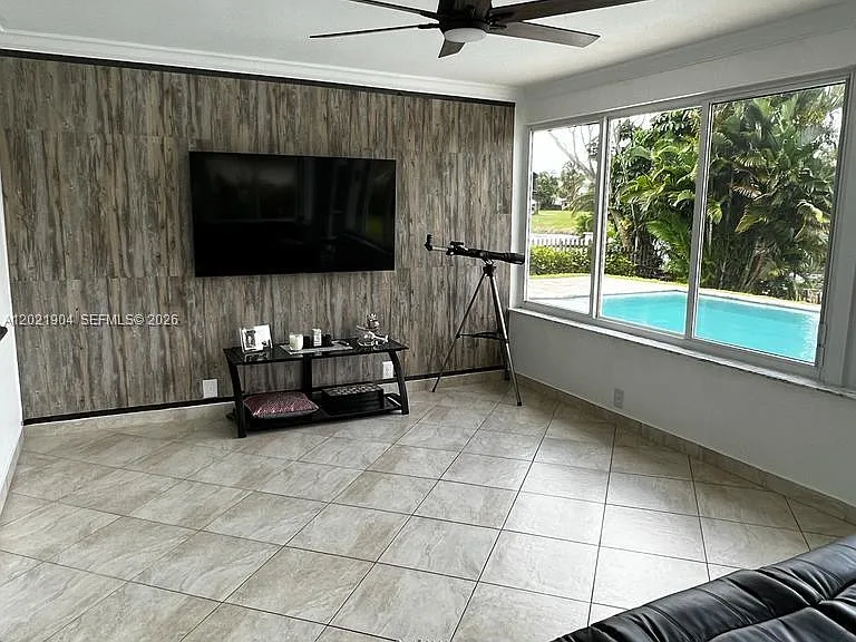 3324 Lakeview Blvd — Photo 9