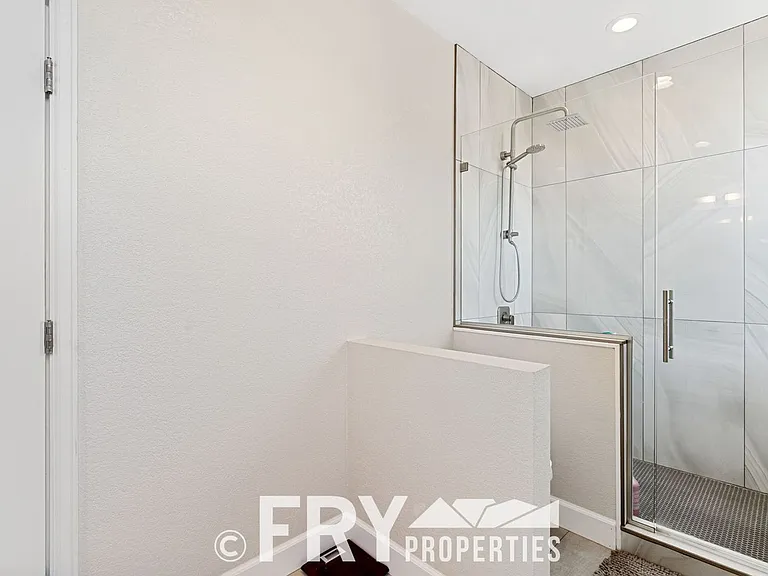 16108 E Geddes Dr — Photo 12