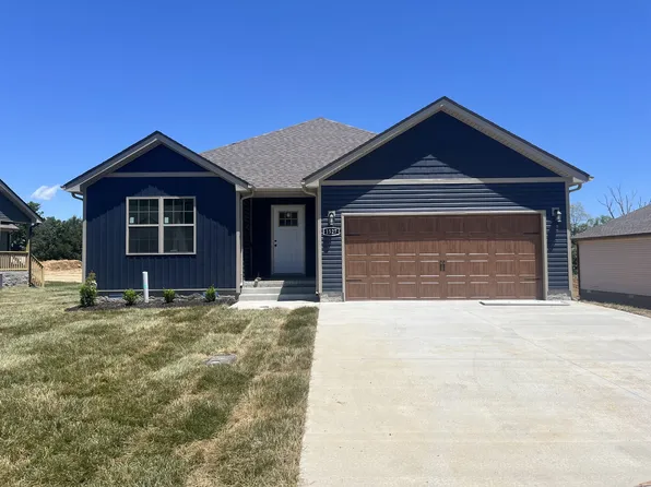 1527 Fredrick Dr, Clarksville, TN 37042
